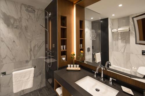 Grand Deluxe Double Room