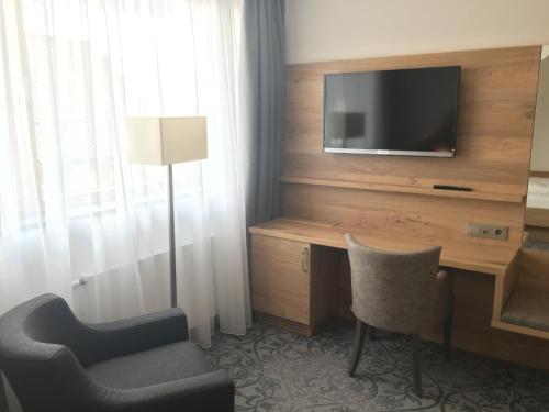 Single Room (with Air Conditioning)