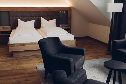 Junior Suite (with Air Conditioning)
