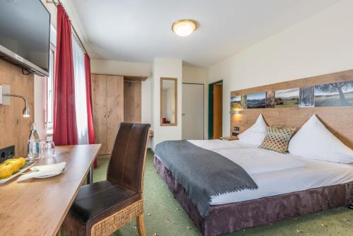 Standard Triple Room (with Air Conditioning)