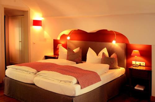 Double Room (1 Adult)