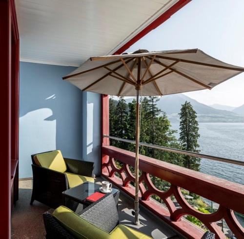 Deluxe Double Room with Lake View