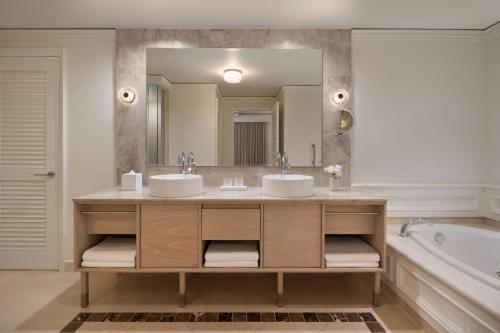 Residential One-Bedroom Partial Ocean View Suite