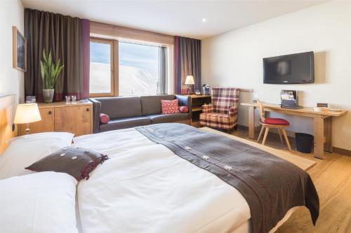 Mountain View Room