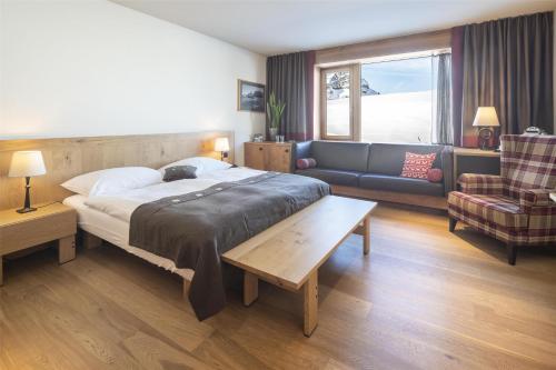 Mountain View Room