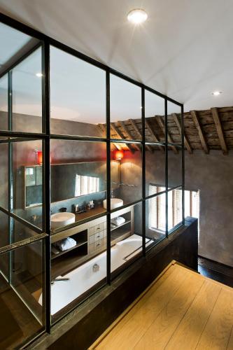 Duplex Suite with Pool View