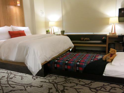 Deluxe King Room