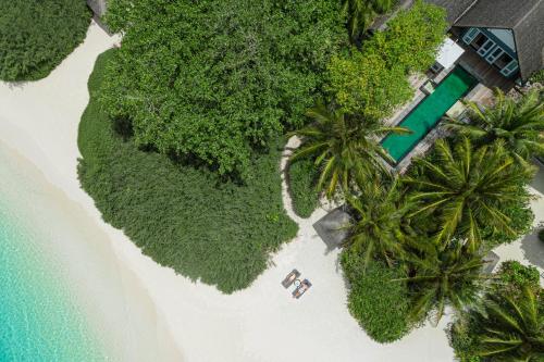 Beach Twin Villa with Pool - Room Rate inclusive of breakfast for 2 adults