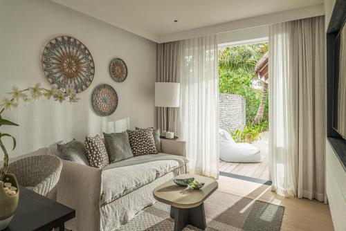 Family Beach Villa with Pool - Room Rate inclusive of breakfast for 4 adults