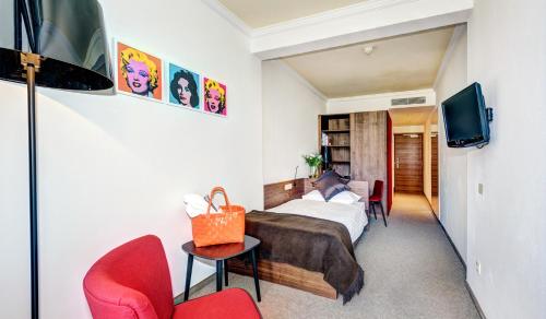 Budget Single Room