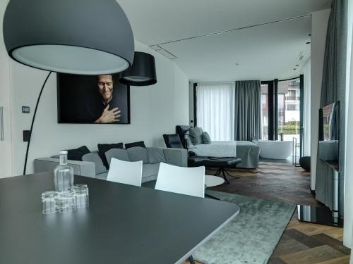 Loft Suite