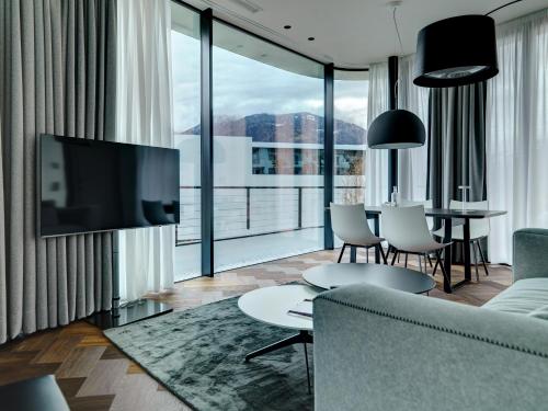 Loft Suite