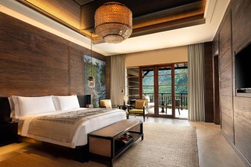 Mandapa Suite, 1 Bedroom Larger Suite, 1 King, Resort view