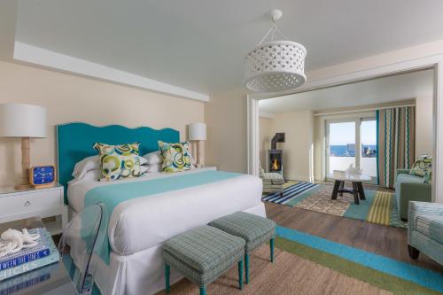 Deluxe Suite with Sea View
