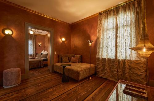 Standard Suite