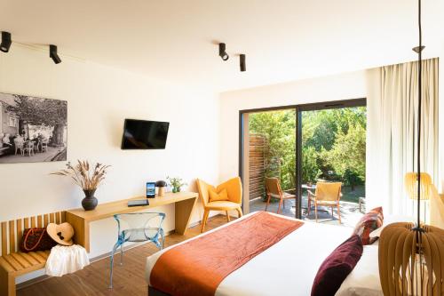 Superior Double Room with Garden View