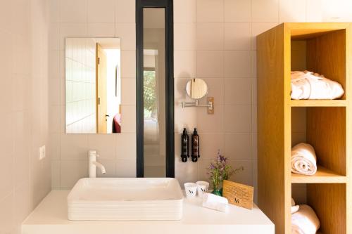 Deluxe Double Room with Garden View