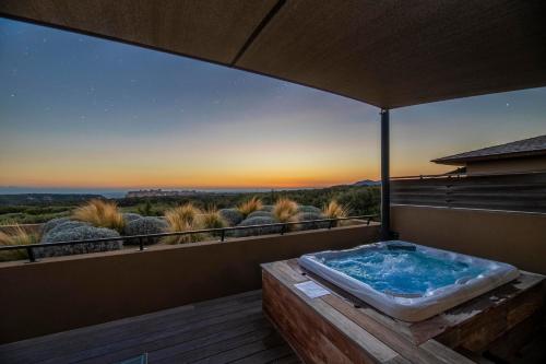 Master Suite with Citadel View and private Hot tub