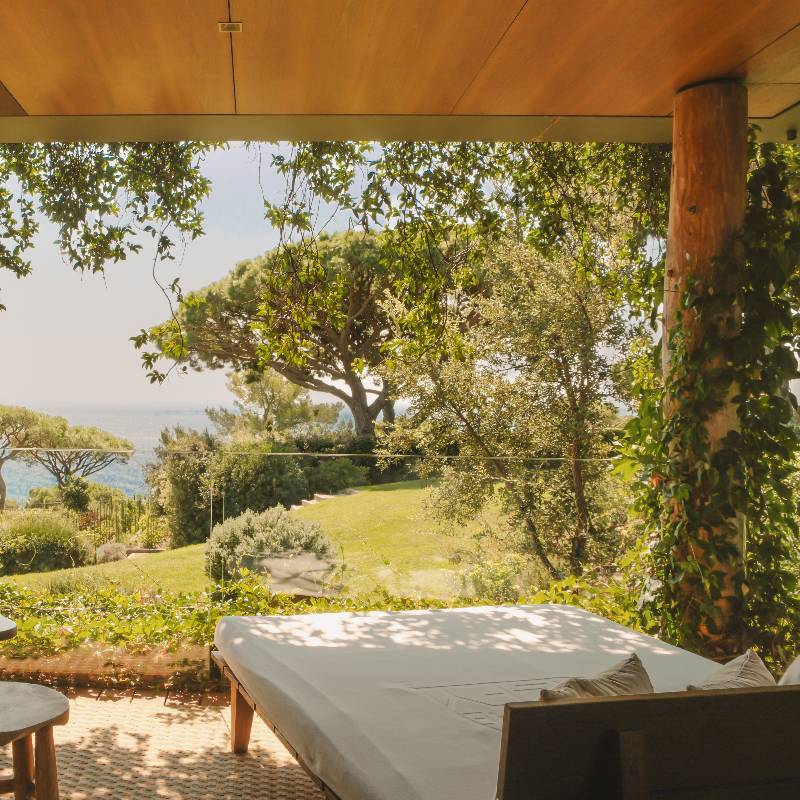 Deluxe Room with Sea View