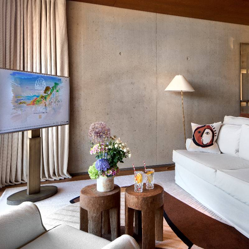 Deluxe Suite with Sea View