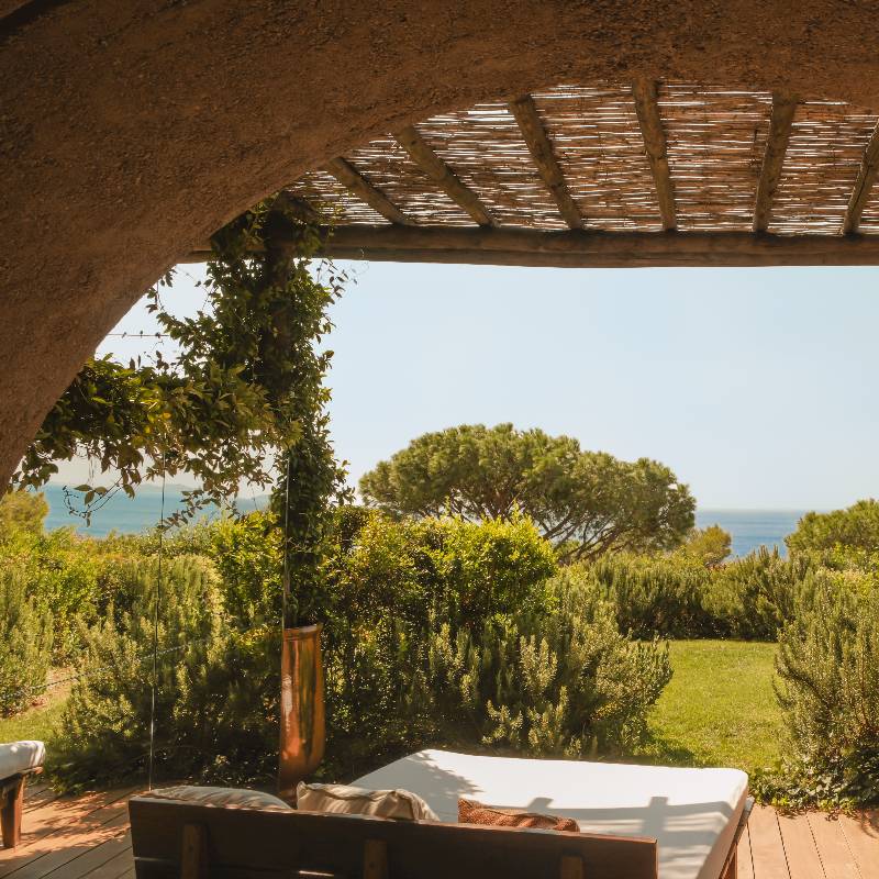 Deluxe Sea View Room & Private garden