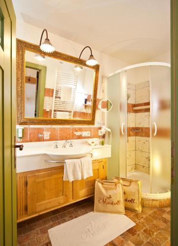 Junior Suite with Spa Bath