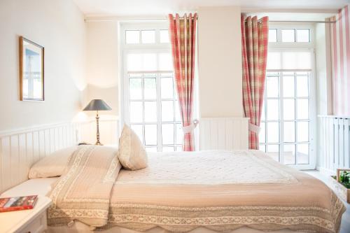 Classic Single Room with Park View