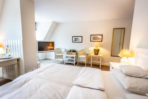Classic Double Room with Park View