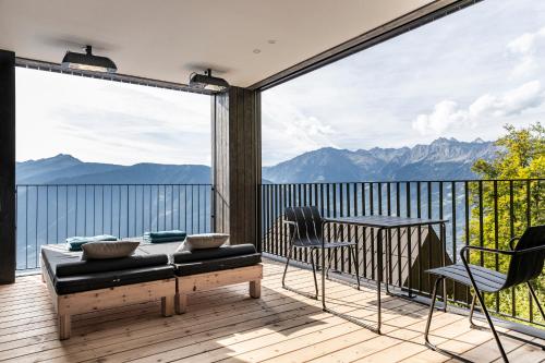 Suite with Mountain View