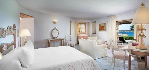 Premium Double, Guest room, 1 King or 2 Twin/Single Bed(s)
