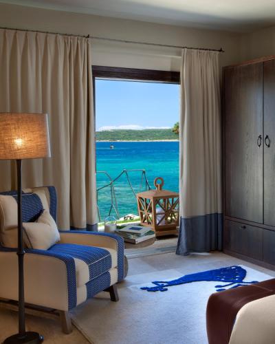 Villa Corbezzolo, 1 Bedroom Villa, 1 King, Beachfront