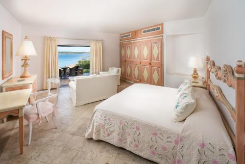 Front Line Premium, Guest room, 1 King, Sea view