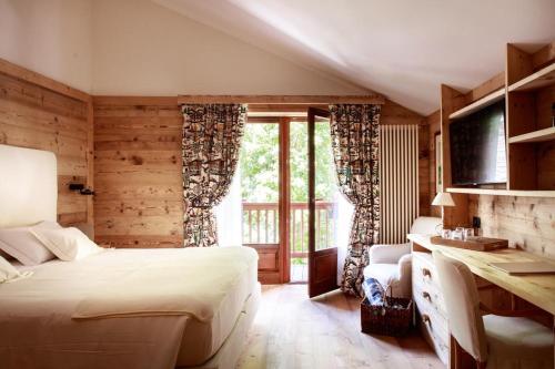 Superior Double Room With Balcony