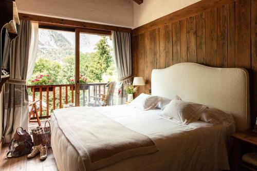 Deluxe Double or Twin Room with Spa Bath