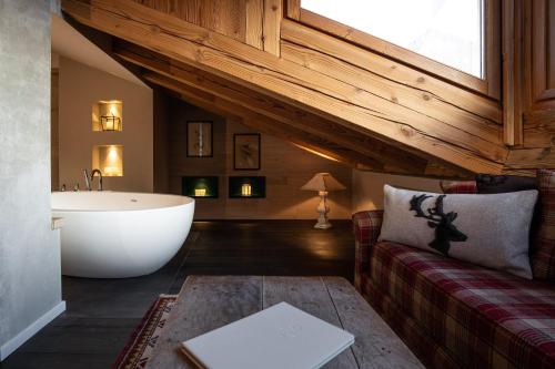 Suite with Sauna and Mont Blanc View