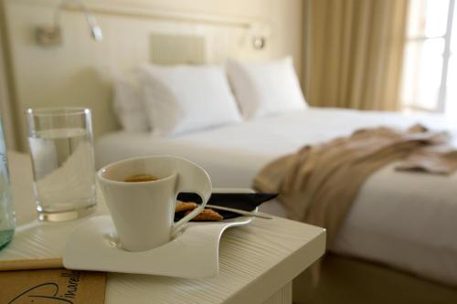 Standard Double Room with Sea View - Beach Floor