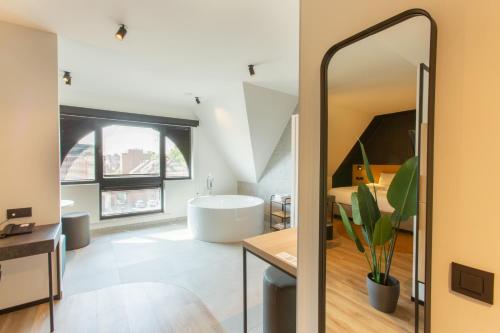 Bubble room