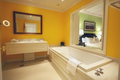 Superior Deluxe Double Room with Panoramic River View
