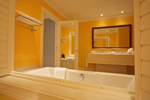 Master Suite Garden