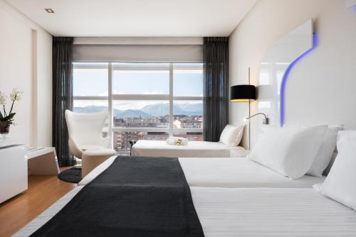 Twin Room (with extra bed)