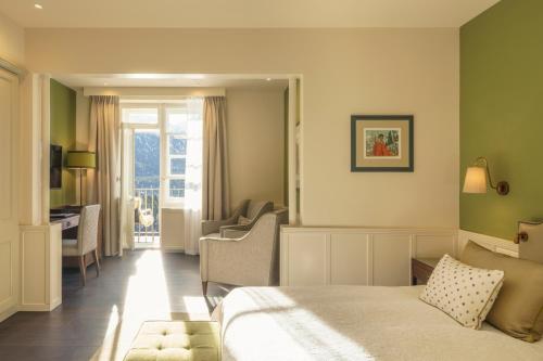 Deluxe Double or Twin Room with Lake View