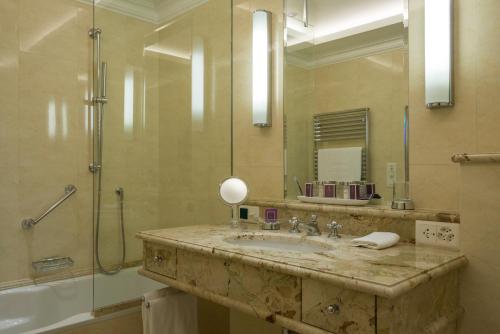 Classic Single Room