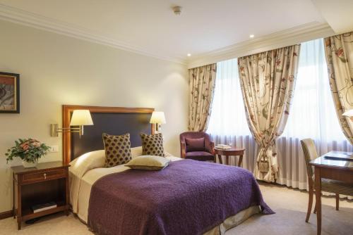 Deluxe Single Room