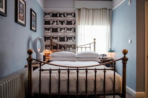 Classic Single Room