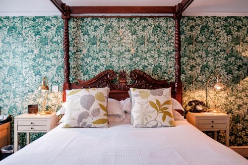 Classic King Room