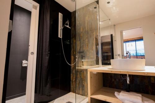 Apartment - Ground Floor with Pool Access