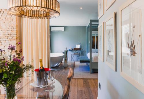 Superior King Suite