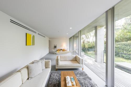 Suite with Sofa Bed and Garden View