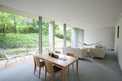 Suite with Sofa Bed and Garden View