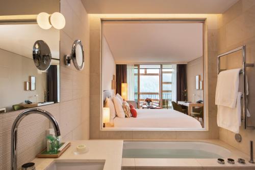 Alpine Deluxe Room with Terrace